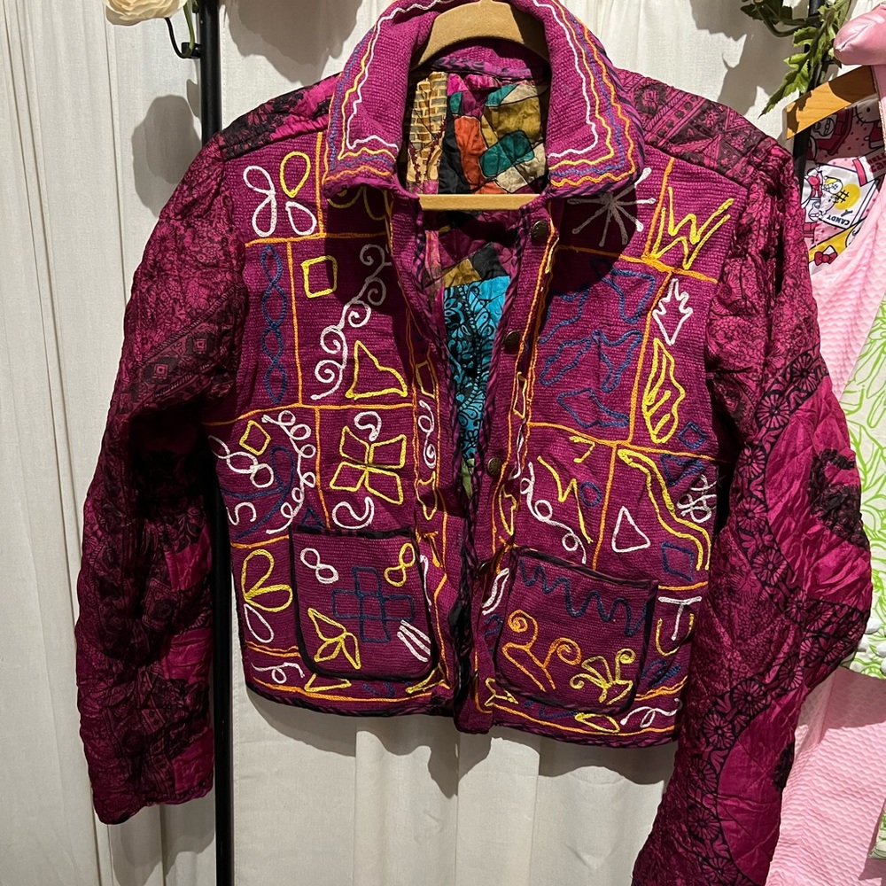 Vintage jacket reversible no tag.